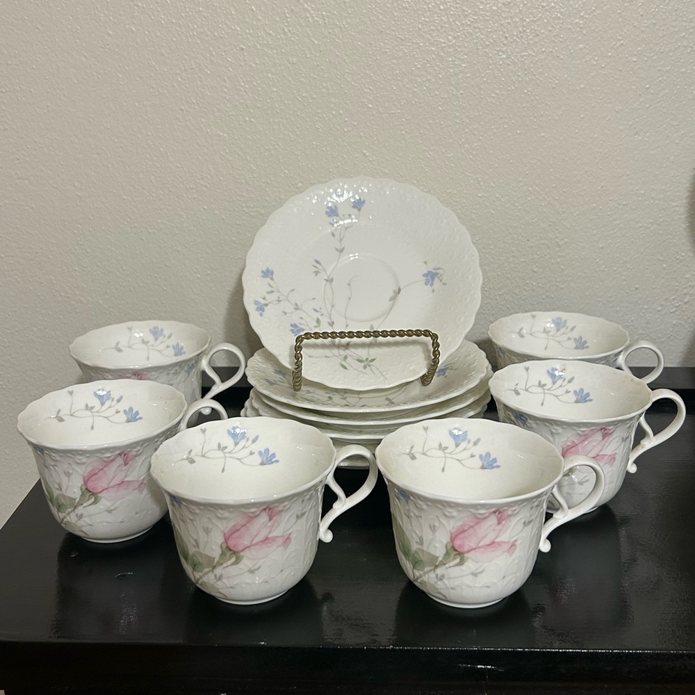 Mikasa April Rose Set of 6 Coffee Cups and Saucers Bone‎ China A7053 Japan
